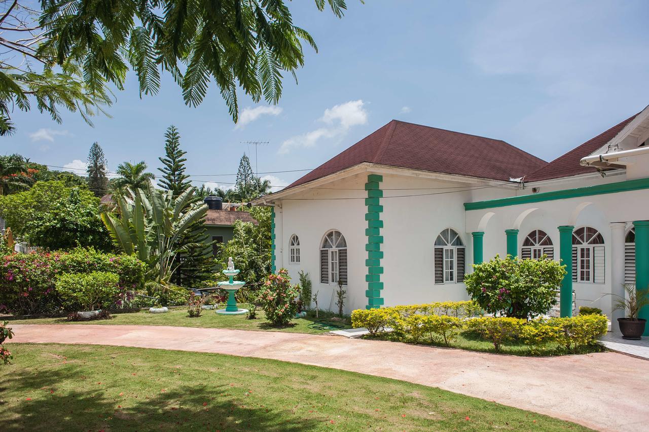 מונטגו ביי Diamond Villa Guest House מראה חיצוני תמונה