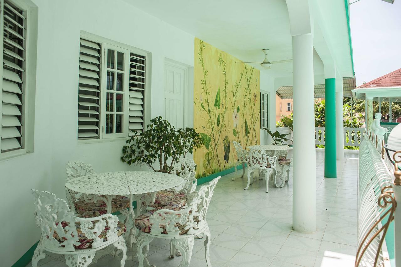 מונטגו ביי Diamond Villa Guest House מראה חיצוני תמונה
