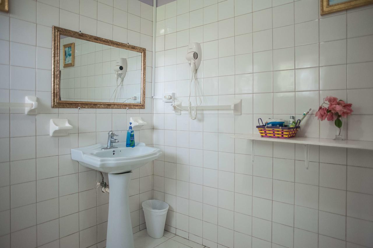 מונטגו ביי Diamond Villa Guest House מראה חיצוני תמונה