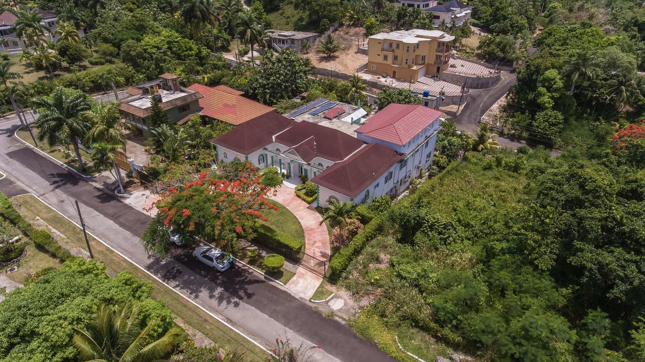 מונטגו ביי Diamond Villa Guest House מראה חיצוני תמונה
